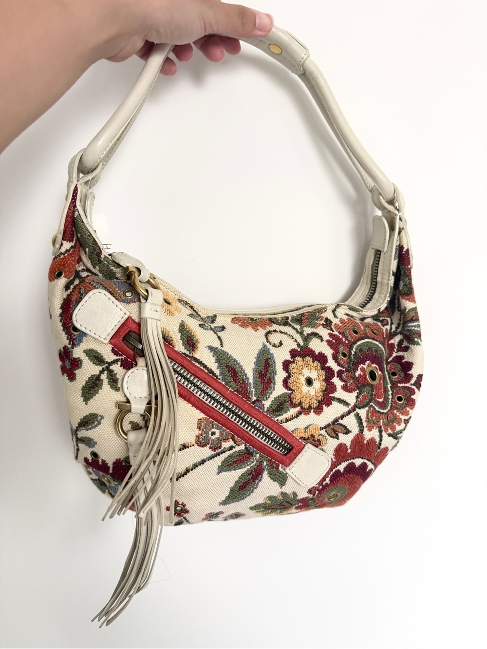 Salvatore Ferragamo Cream Floral Embroidered Shoulder Bag with Red Zip